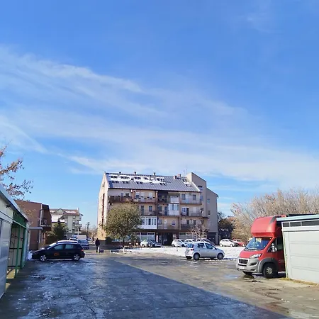 Апартаменты Apartman Stara Pazova *